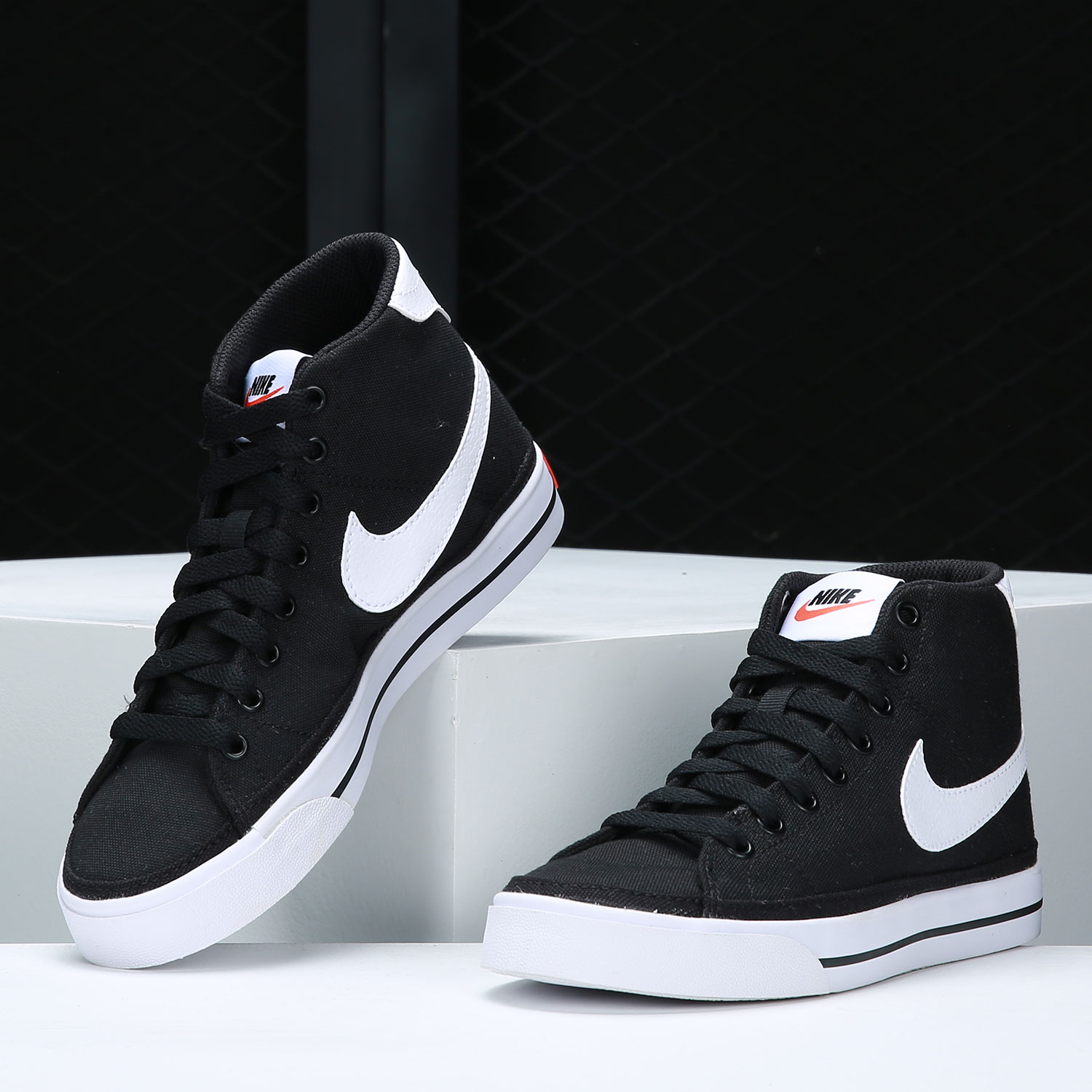 Nike Authentic COURT LEGACY CN - огляд і ціна Vans Shoes Authentic